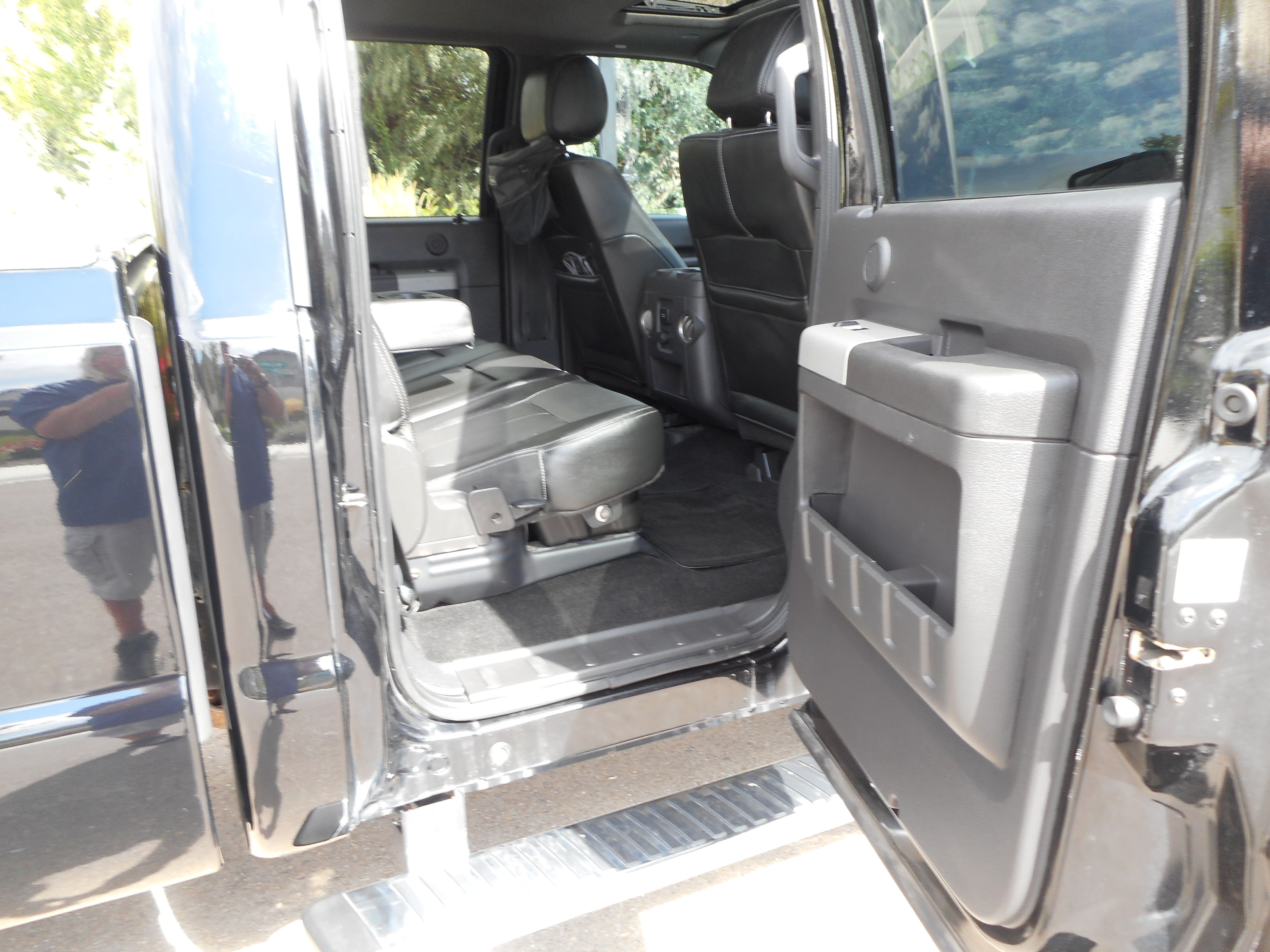 Used 2016 Ford F350 Lariat w/ Lariat Ultimate Package AWD/4WD image 12
