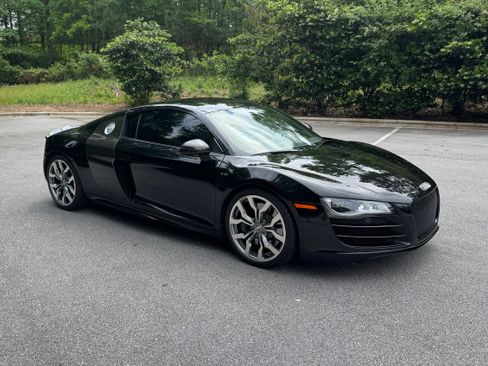 Used 2012 Audi R8 V10 AWD/4WD image 4