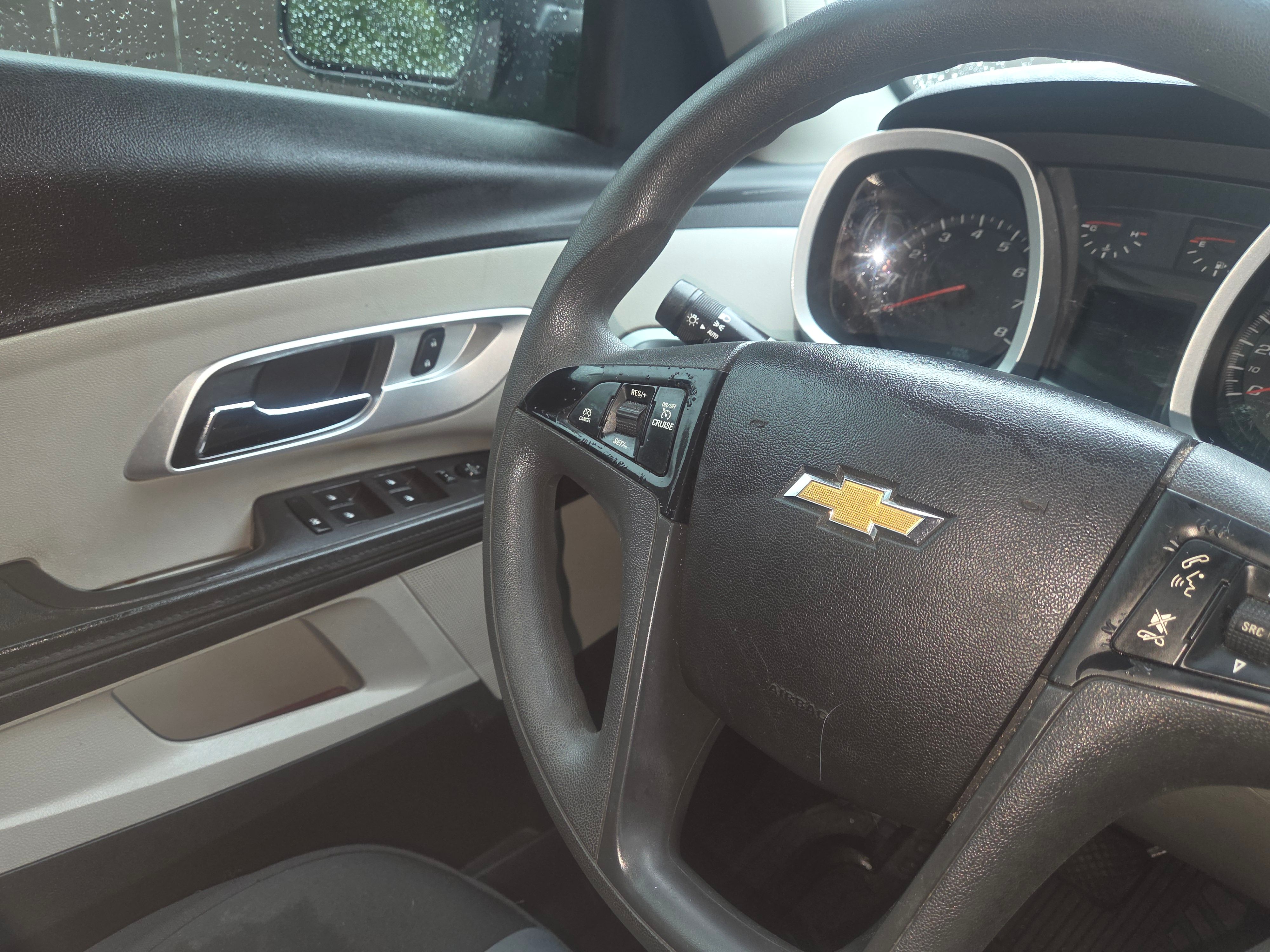 Used 2015 Chevrolet Equinox LS w/ LPO, Protection Package FWD image 16
