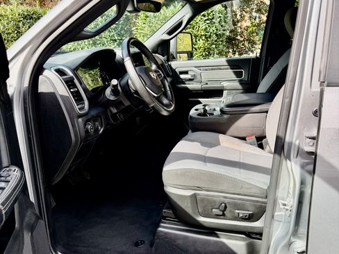 Used 2024 RAM 2500 Big Horn image 6