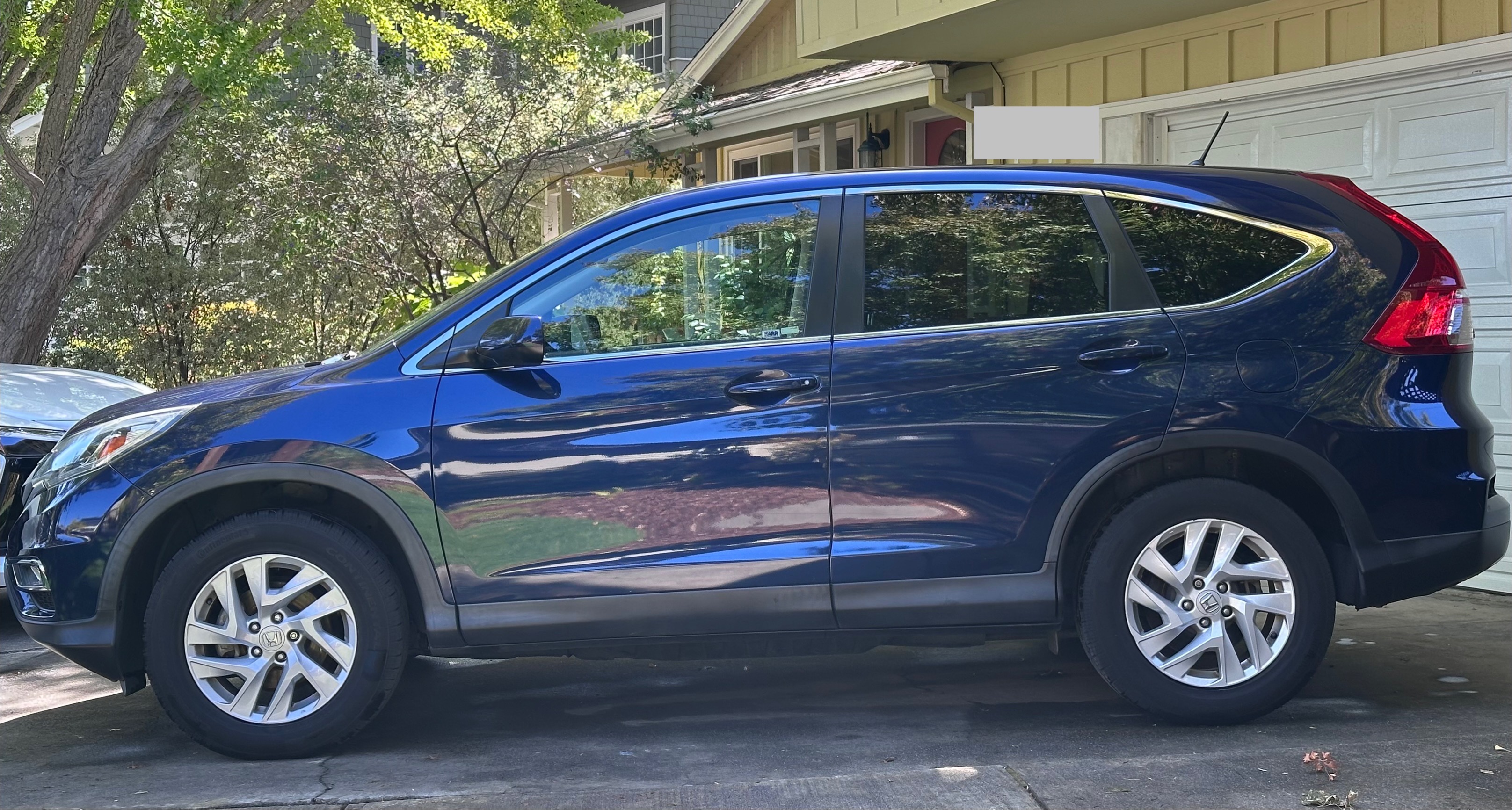 Used 2016 Honda CR-V EX image 2