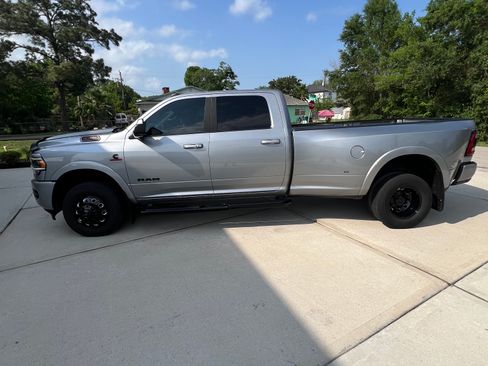 Used 2020 RAM 3500 Laramie AWD/4WD image 27