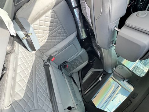 Used 2018 Audi SQ5 Prestige w/ Prestige Package AWD/4WD image 14