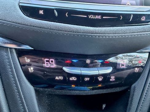 Used 2017 Cadillac XT5 Platinum image 13