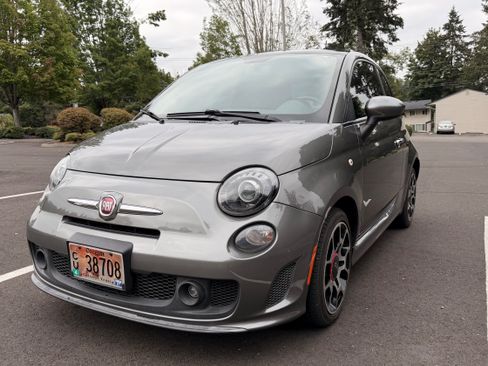 Used 2013 FIAT 500 Turbo w/ Beats Audio Pkg FWD image 1