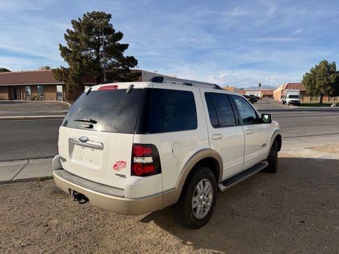 Used 2007 Ford Explorer Eddie Bauer image 4