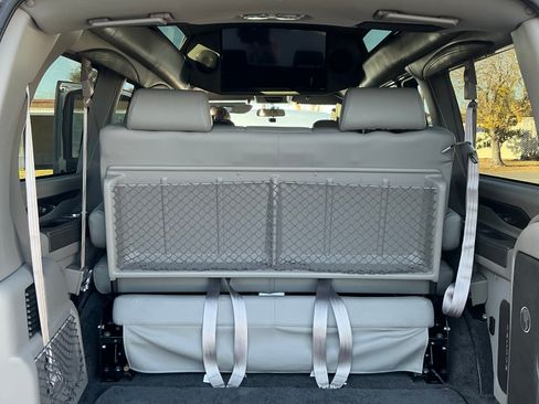 Used 2023 Chevrolet Express 2500 image 9