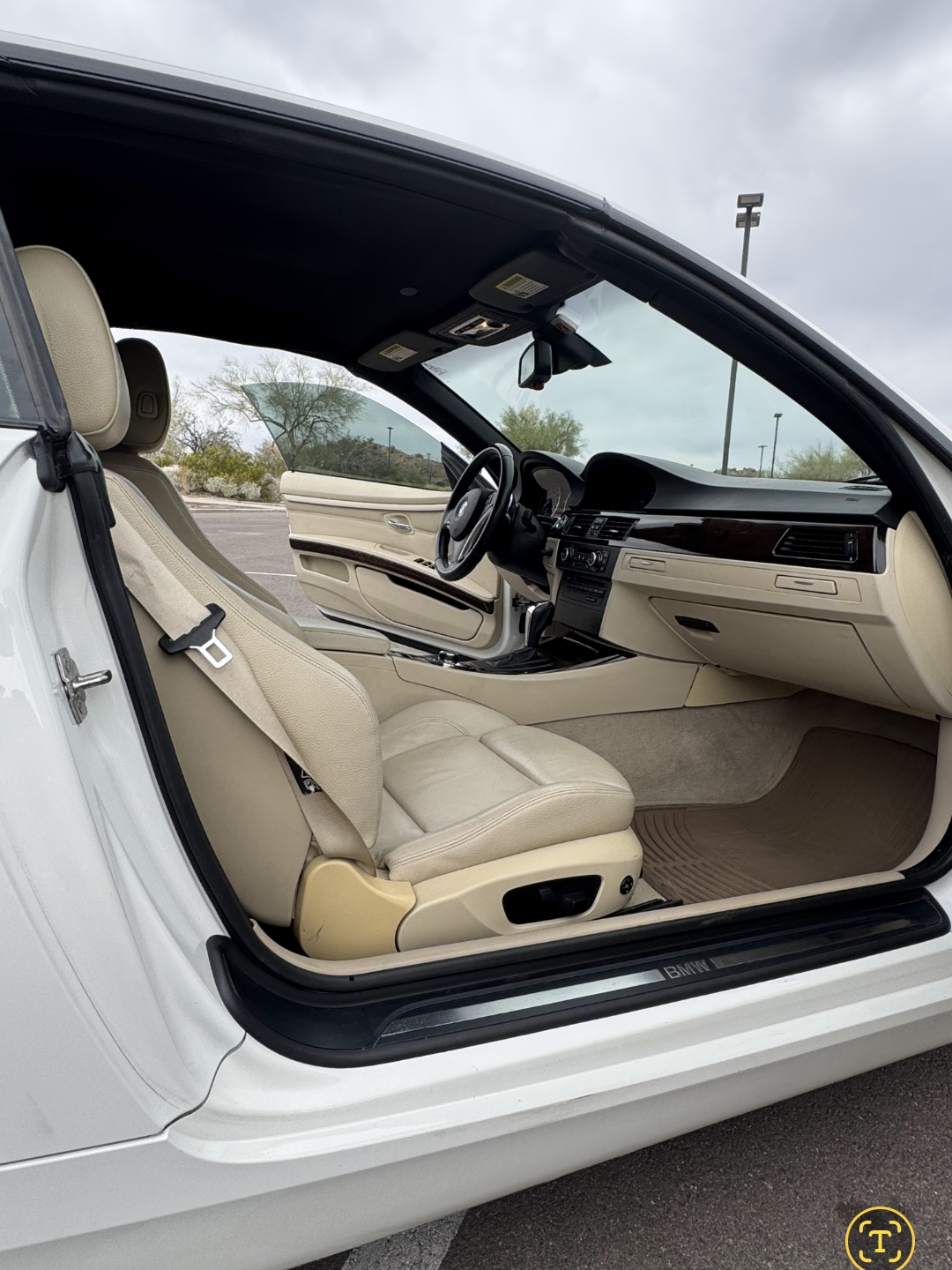 Used 2010 BMW 335i Convertible RWD image 12