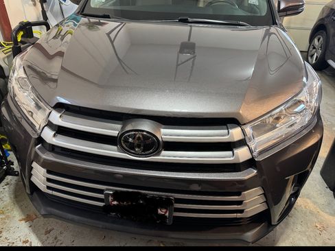 Used 2018 Toyota Highlander XLE image 13