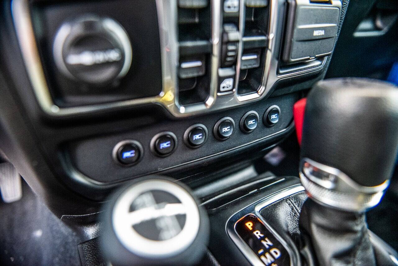 Used 2023 Jeep Wrangler Unlimited AWD/4WD image 10