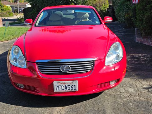 Used 2002 Lexus SC 430 Convertible image 2
