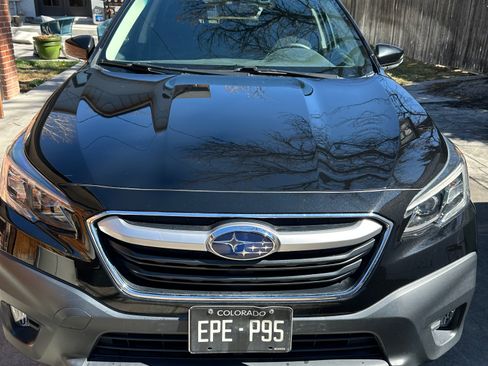 Used 2022 Subaru Outback Premium image 2
