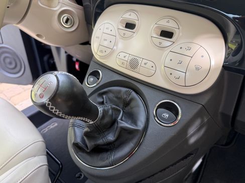 Used 2018 FIAT 500 Lounge FWD image 17