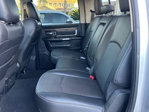 Used 2017 RAM 2500 Laramie image 9