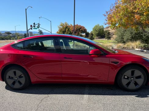 Used 2023 Tesla Model 3 Long Range image 8