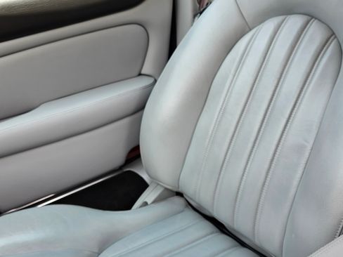 Used 2006 Jaguar XK8 Coupe image 9