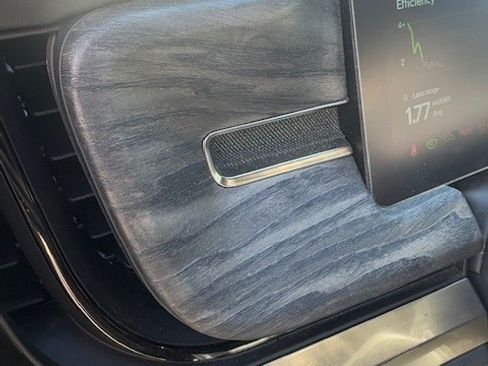 Used 2022 Rivian R1S Launch Edition image 15