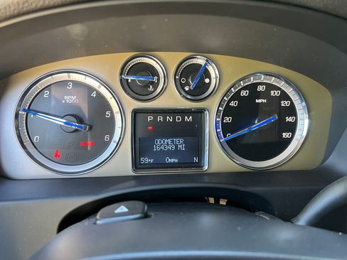Used 2012 Cadillac Escalade ESV Platinum AWD/4WD image 14