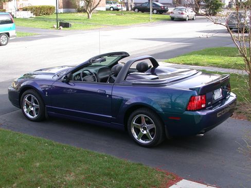 Used 2004 Ford Mustang Cobra image 4