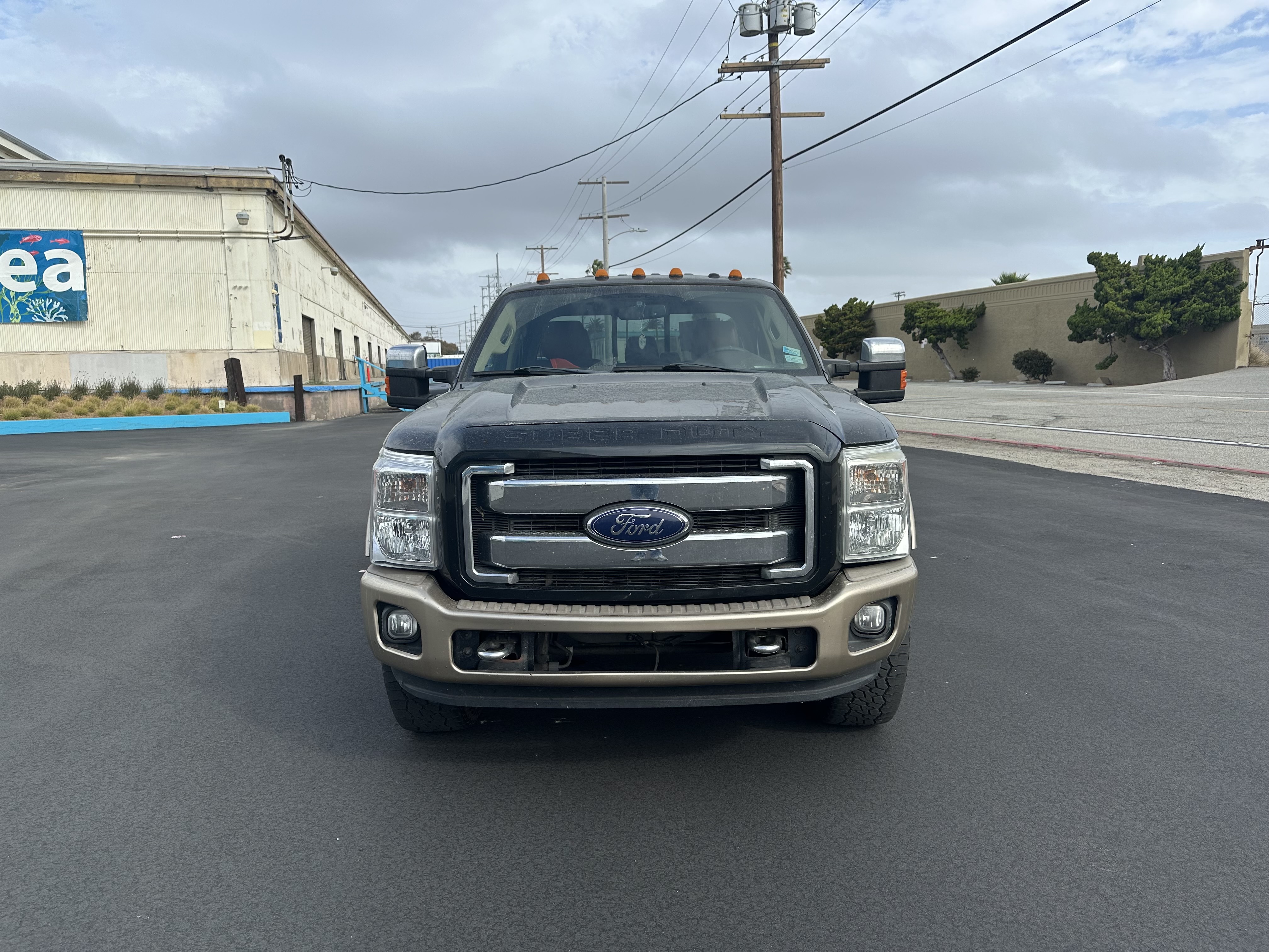 Used 2011 Ford F250 King Ranch w/ King Ranch w/Chrome Pkg RWD image 2