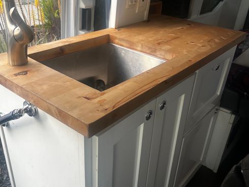 Used 2017 Ford Transit 350 XLT image 8