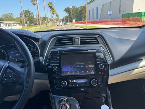 Used 2017 Nissan Maxima 3.5 SV image 13