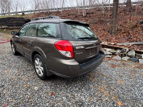 Used 2008 Subaru Outback 2.5i Limited L.L. Bean image 5