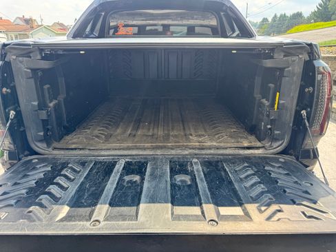 Used 2009 Chevrolet Avalanche LT AWD/4WD image 12