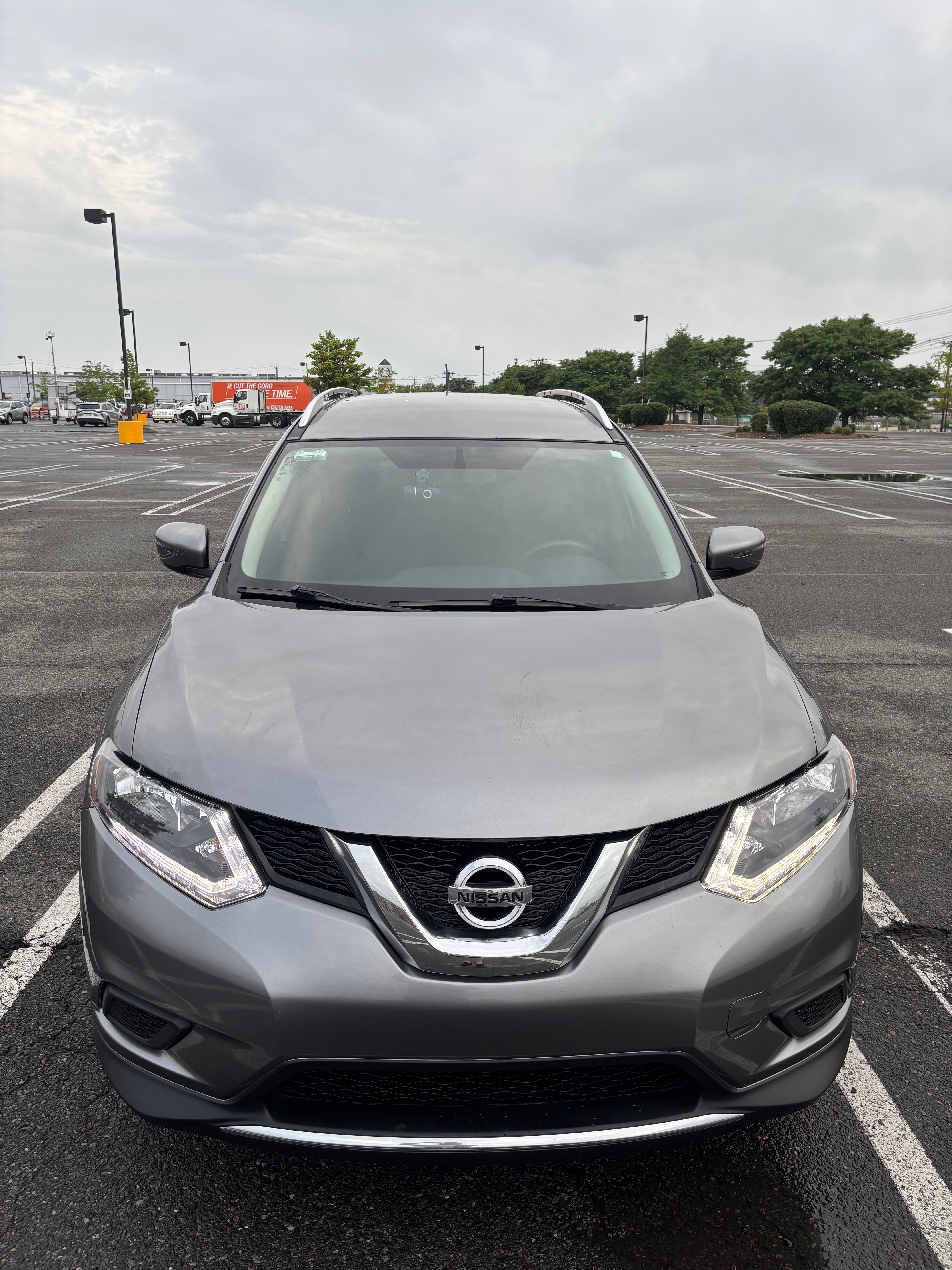 Used 2016 Nissan Rogue SV AWD/4WD image 4