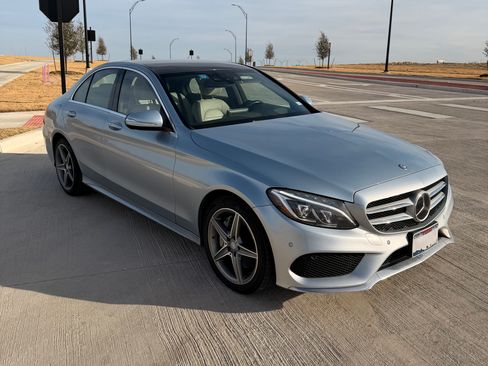 Used 2015 Mercedes-Benz C 400 4MATIC image 10