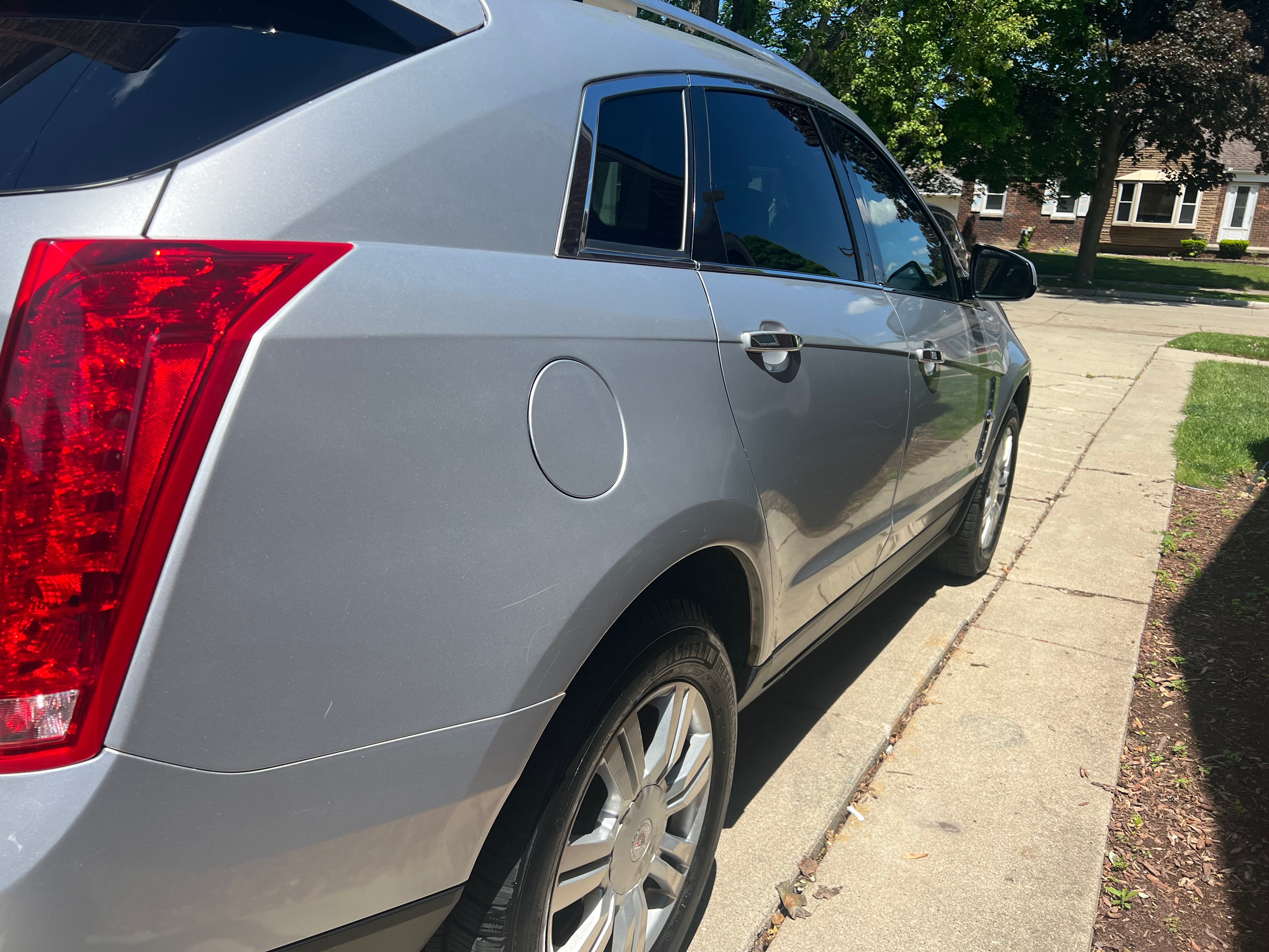 Used 2012 Cadillac SRX Luxury FWD image 5