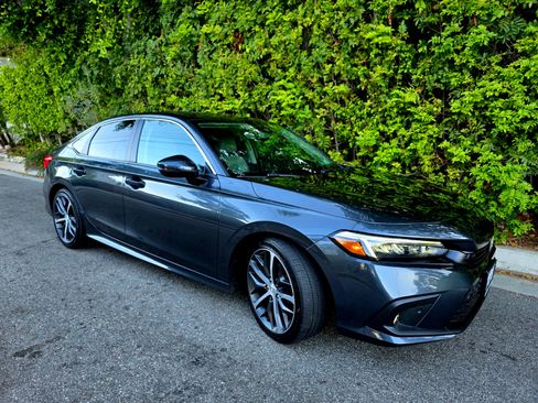 Used 2024 Honda Civic Touring image 1