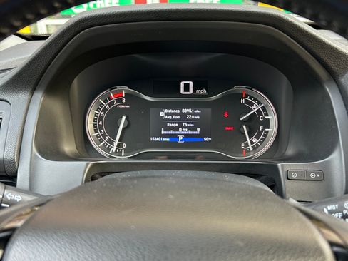 Used 2016 Honda Pilot Touring image 11