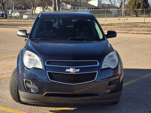 Used 2015 Chevrolet Equinox LS image 2