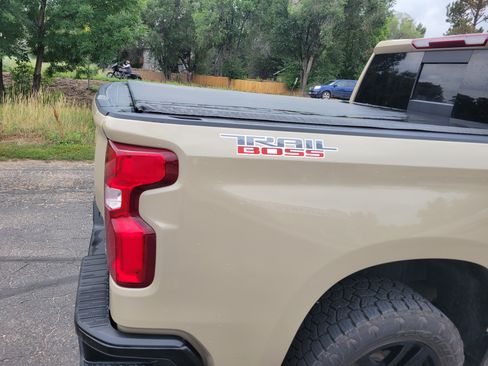 Used 2022 Chevrolet Silverado 1500 LT Trail Boss w/ LT Trail Boss Premium Package image 11