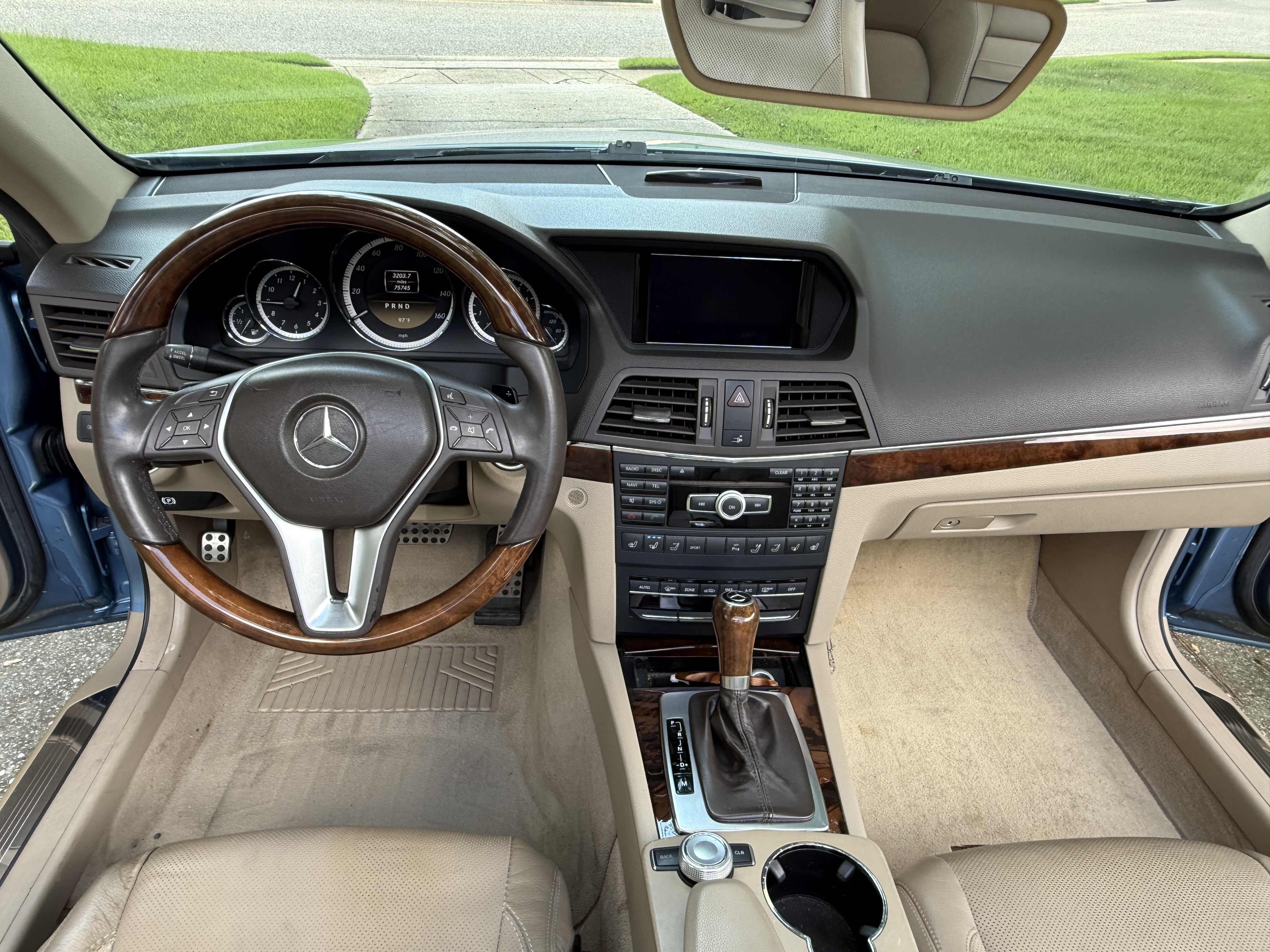 Used 2012 Mercedes-Benz E 550 Cabriolet image 11