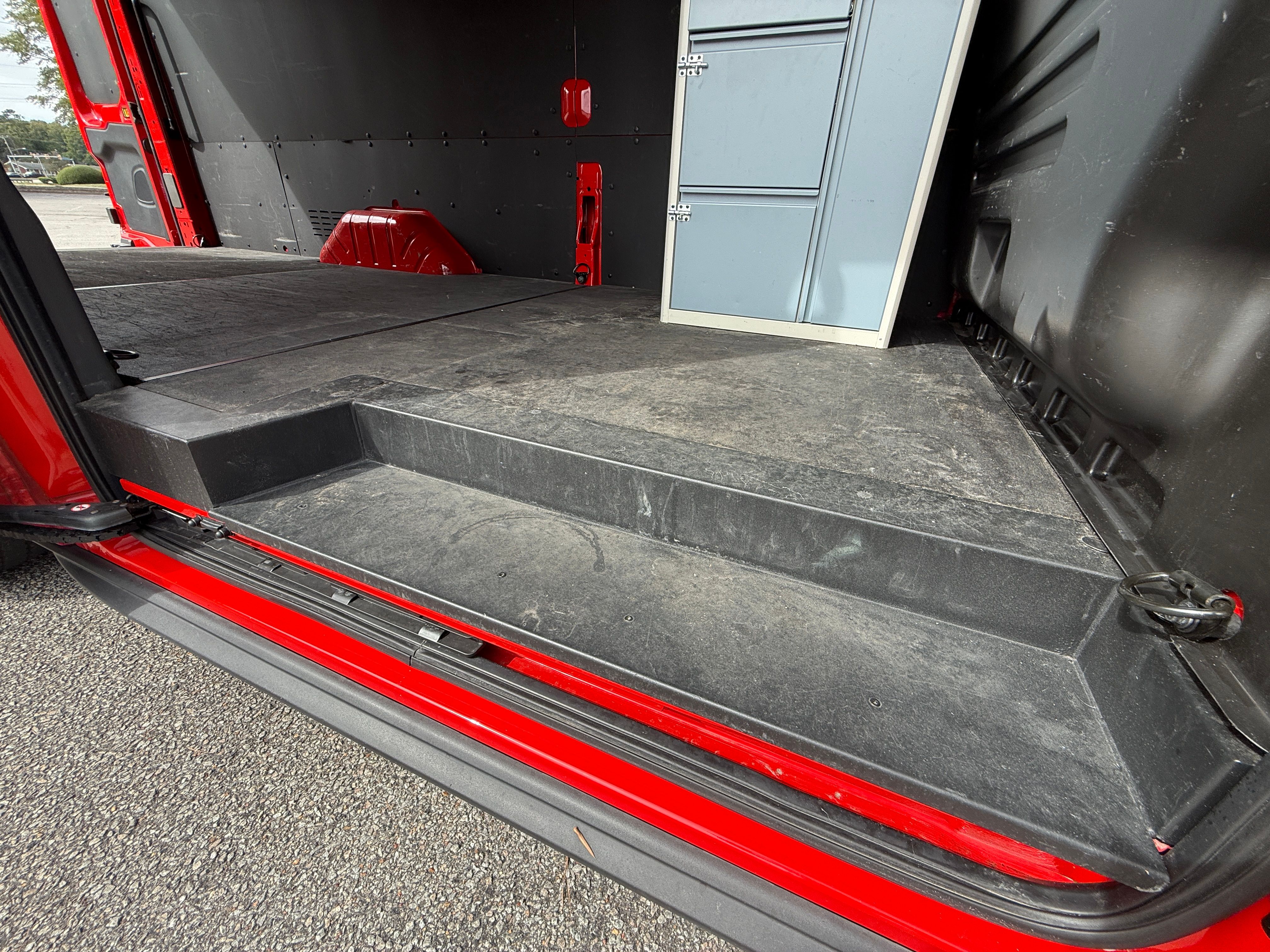 Used 2024 Ford Transit 250 148 High Roof Extended w/ Load Area Protection Package RWD image 23