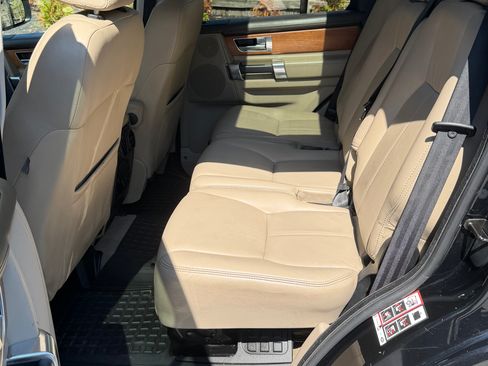 Used 2015 Land Rover LR4 HSE LUX AWD/4WD image 12