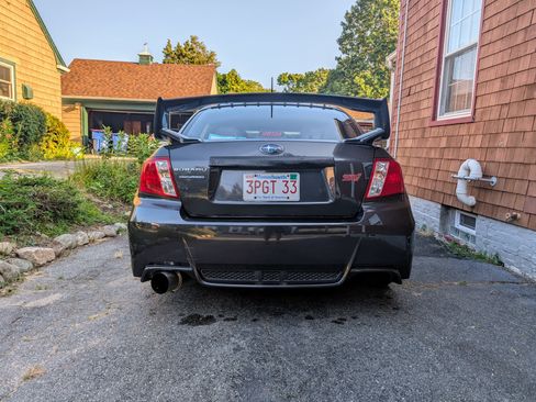 Used 2011 Subaru Impreza WRX STI image 6