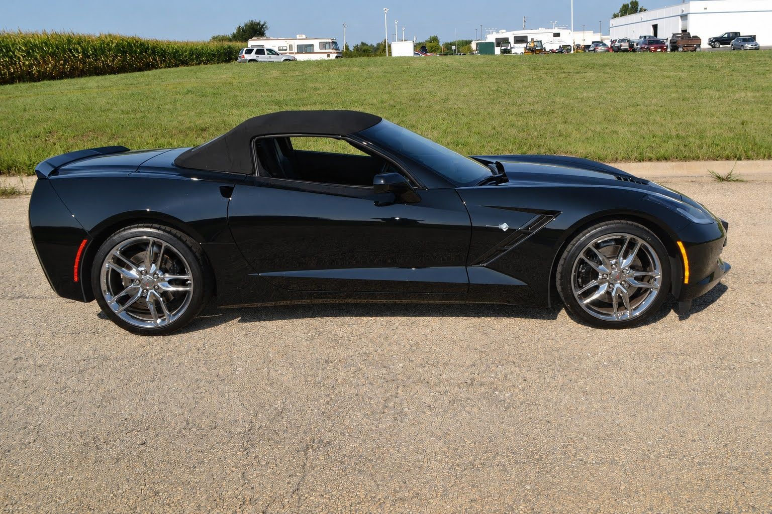 Used 2014 Chevrolet Corvette Stingray Convertible w/ 3LT Preferred Equipment Group RWD image 2
