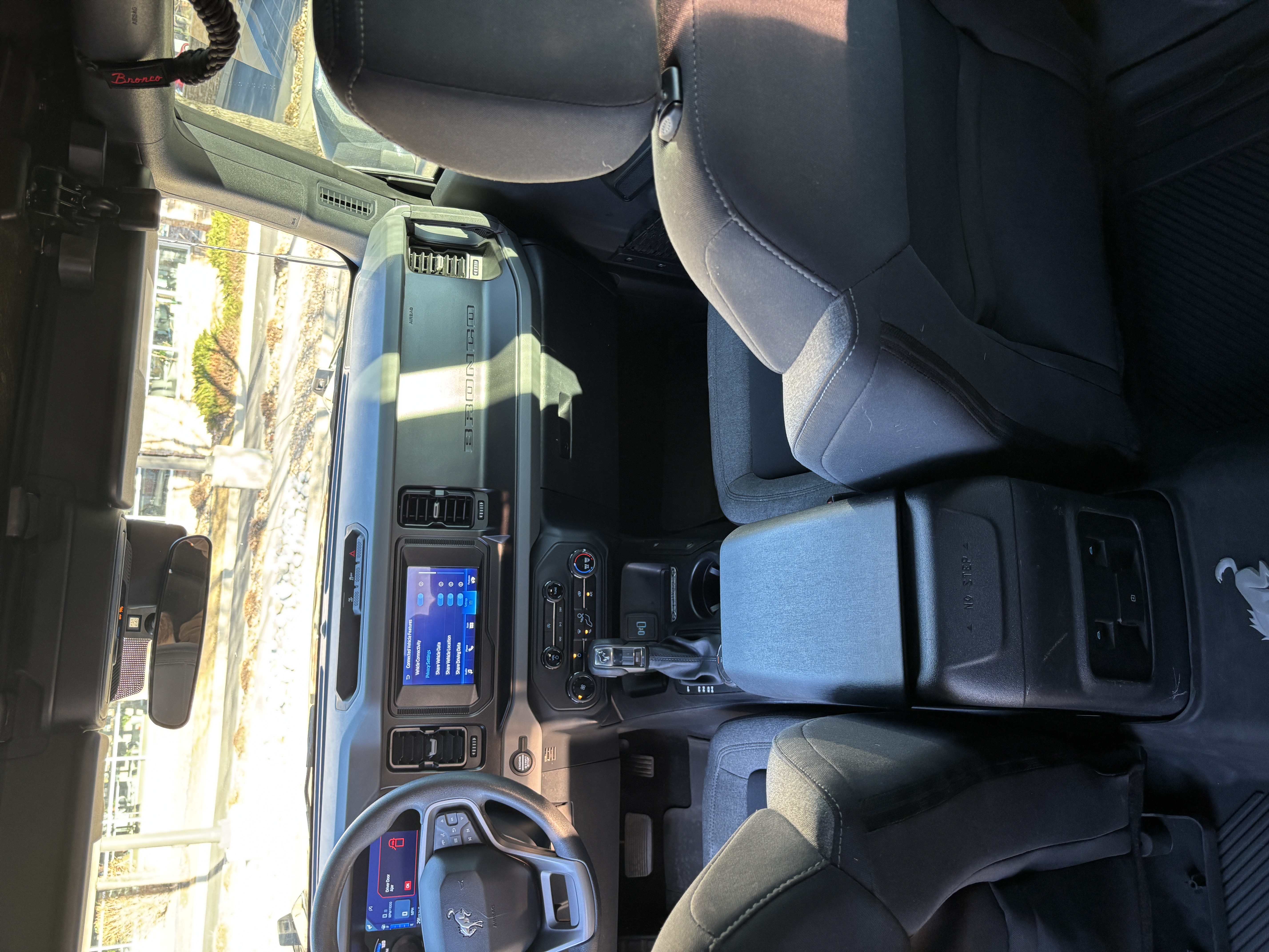 Used 2022 Ford Bronco 4-Door AWD/4WD image 14