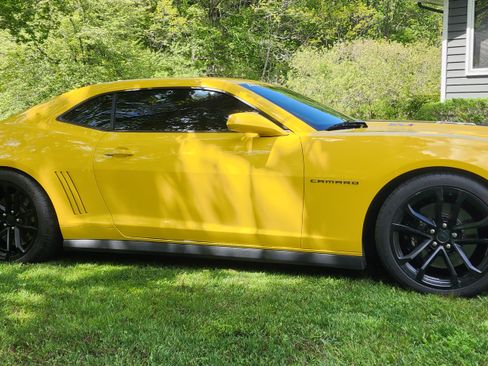 Used 2013 Chevrolet Camaro ZL1 RWD image 5