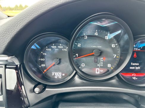 Used 2020 Porsche Macan image 17