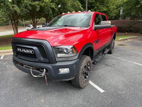 Used 2017 RAM 2500 Power Wagon w/ Luxury Group AWD/4WD image 4
