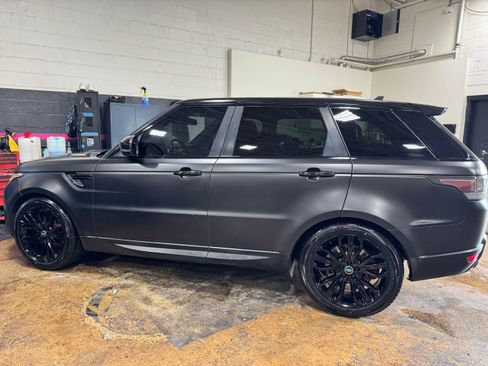 Used 2016 Land Rover Range Rover Sport Supercharged AWD/4WD image 13