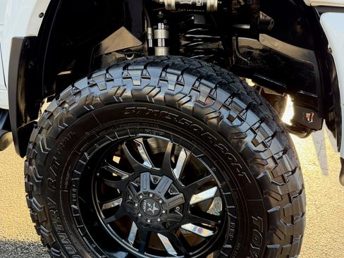 Used 2017 RAM 2500 Laramie w/ Sport Appearance Group image 9