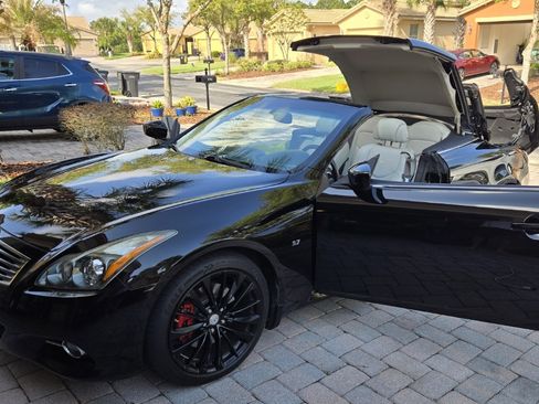 Used 2014 INFINITI Q60 Convertible w/ Premium Package image 5