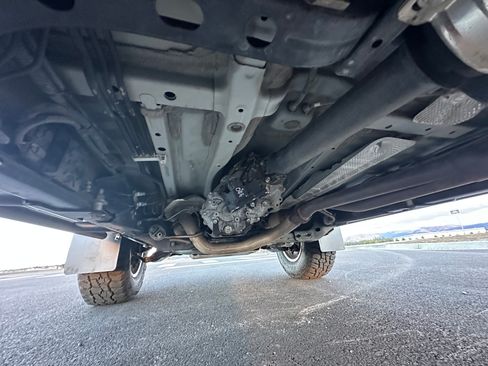 Used 2022 Toyota Tacoma TRD Off-Road image 16