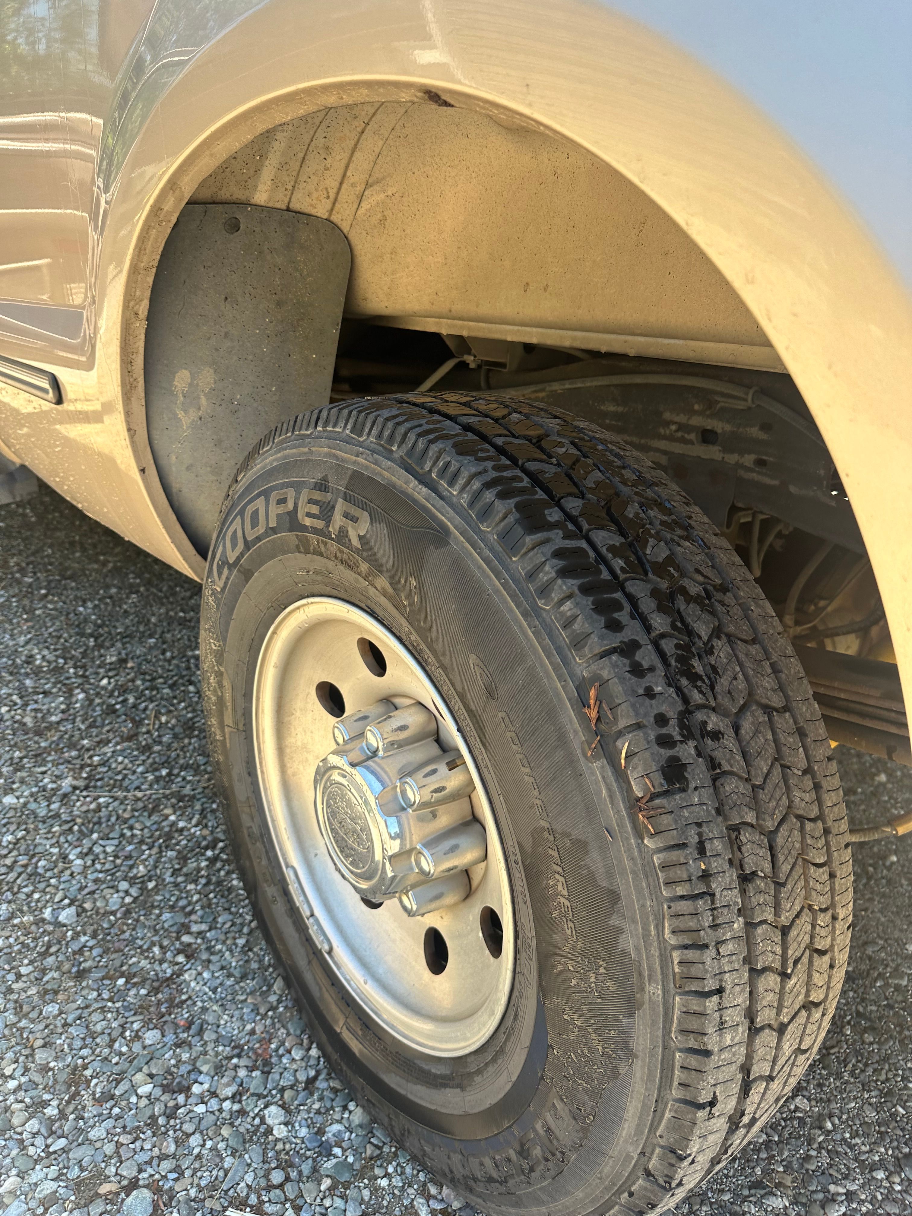Used 1999 Ford F250 2WD SuperCab Super Duty image 4