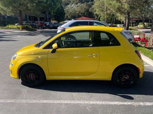 Used 2015 FIAT 500 Sport w/ Comfort/Convenience Group image 6